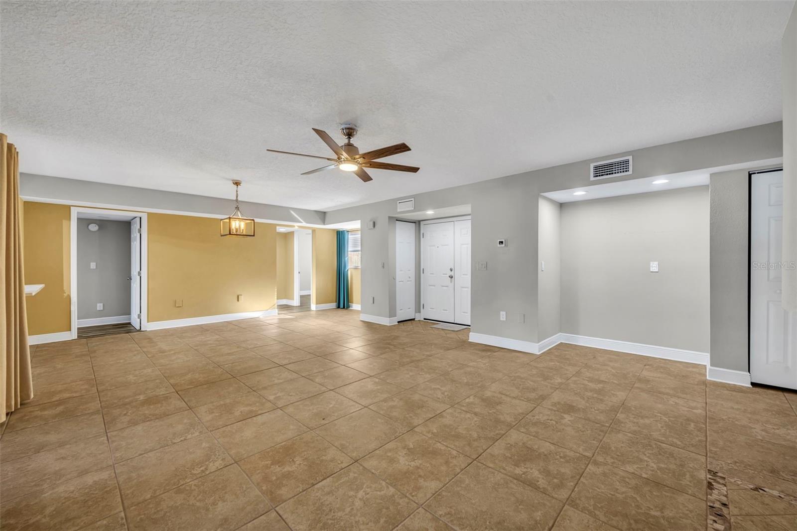 SUN BAY CLUB CONDO - Residential