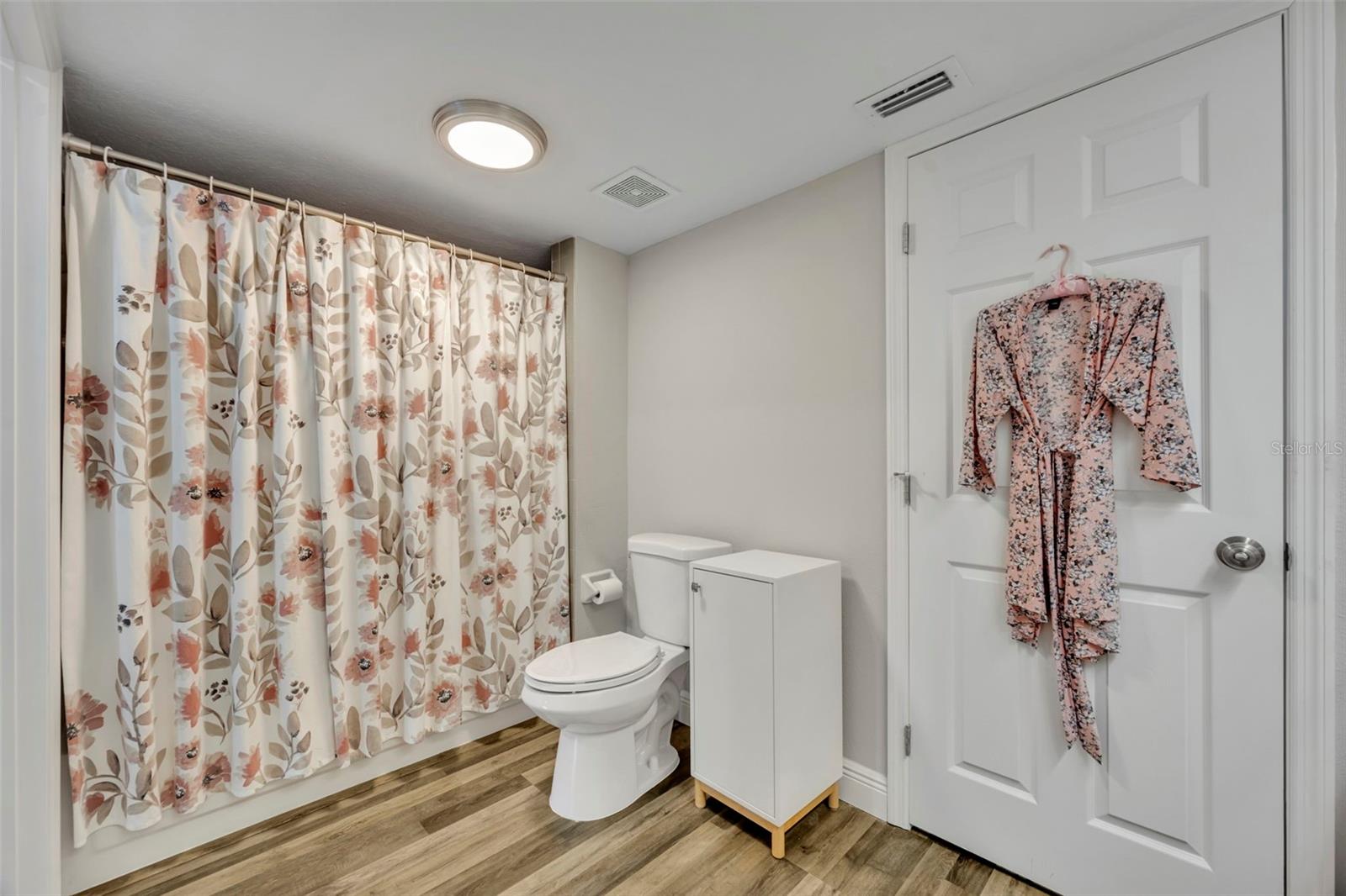 SUN BAY CLUB CONDO - Residential
