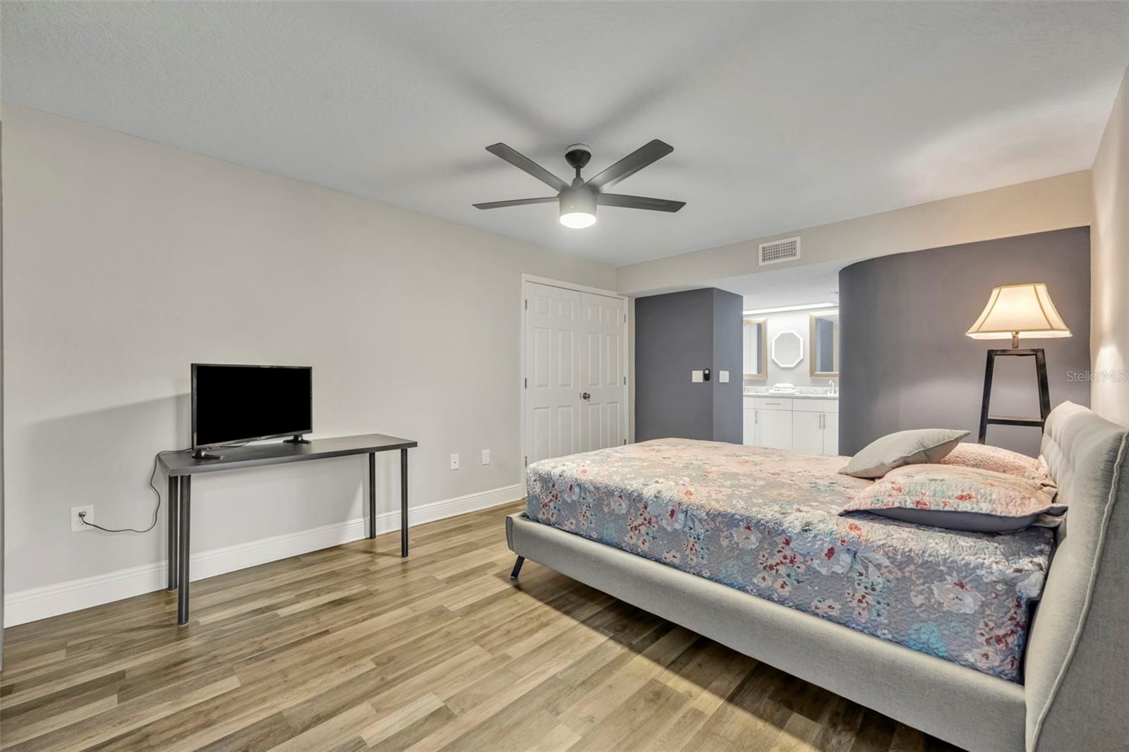 SUN BAY CLUB CONDO - Residential
