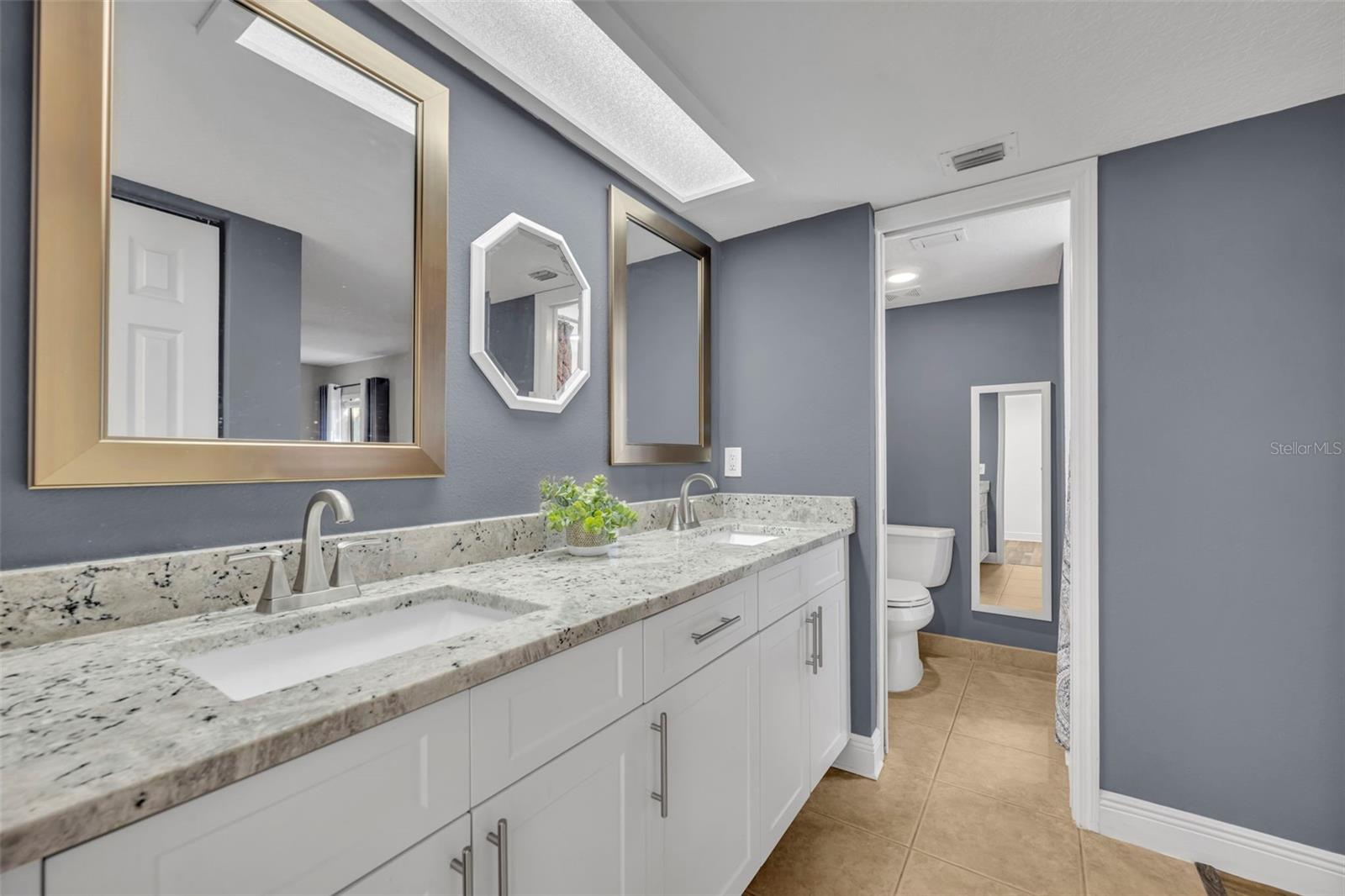 SUN BAY CLUB CONDO - Residential