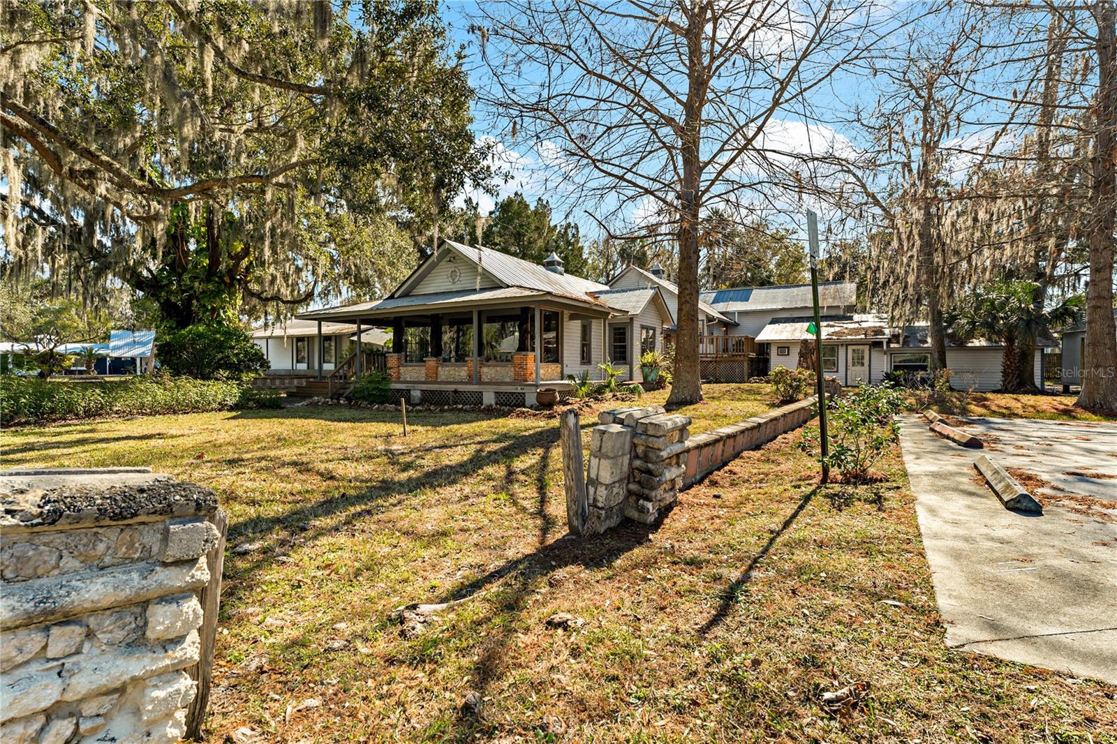 HOMOSASSA TOWN - Commercial Sale