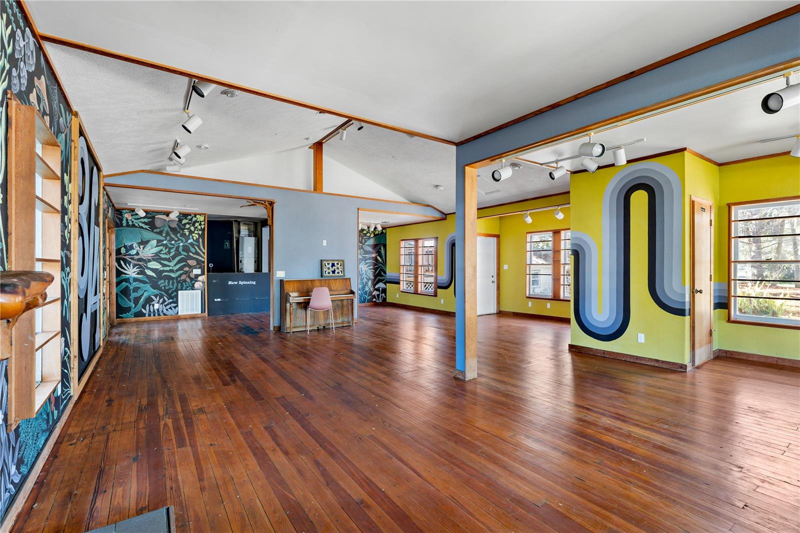 HOMOSASSA TOWN - Commercial Sale