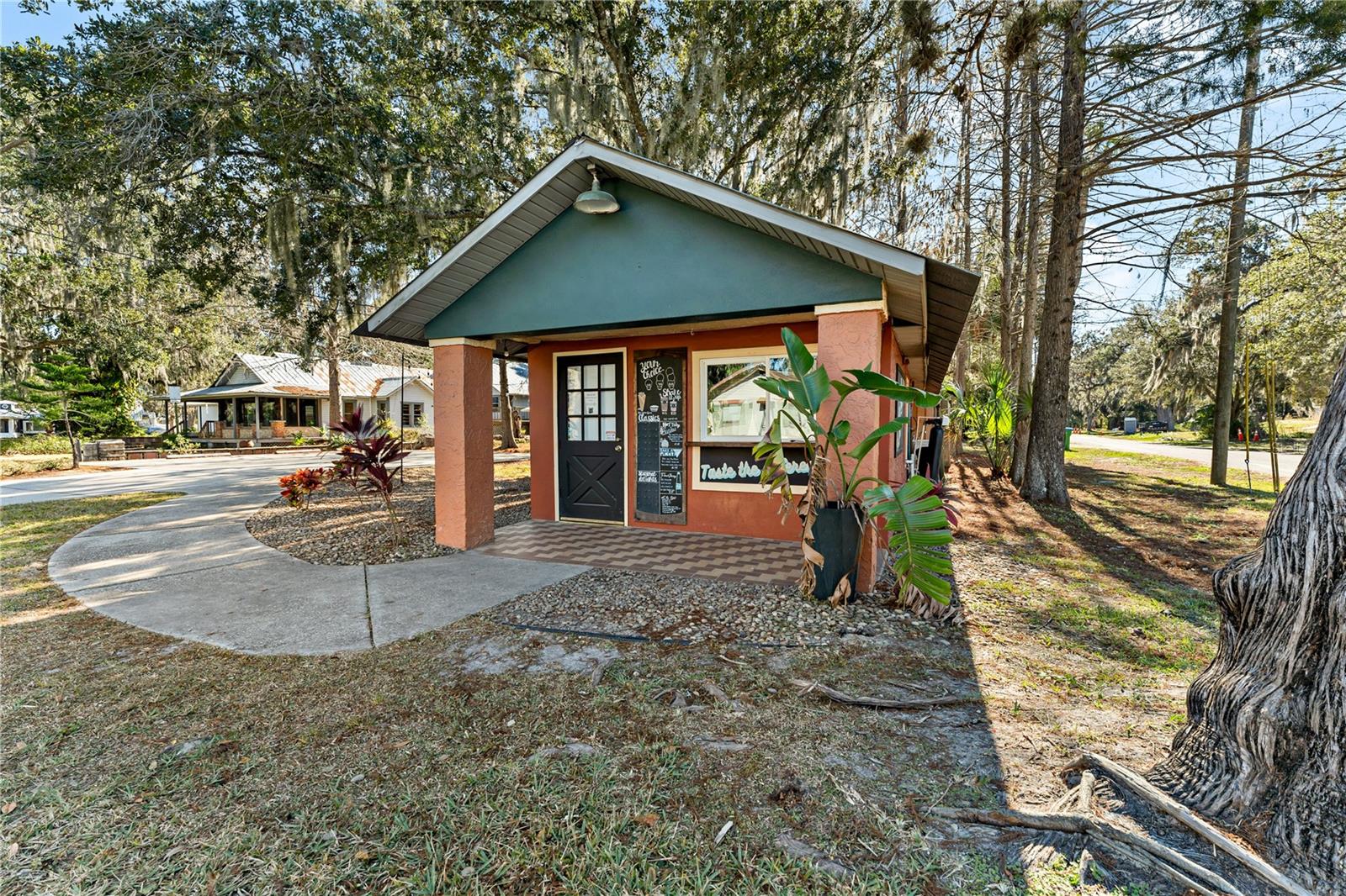 HOMOSASSA TOWN - Commercial Sale