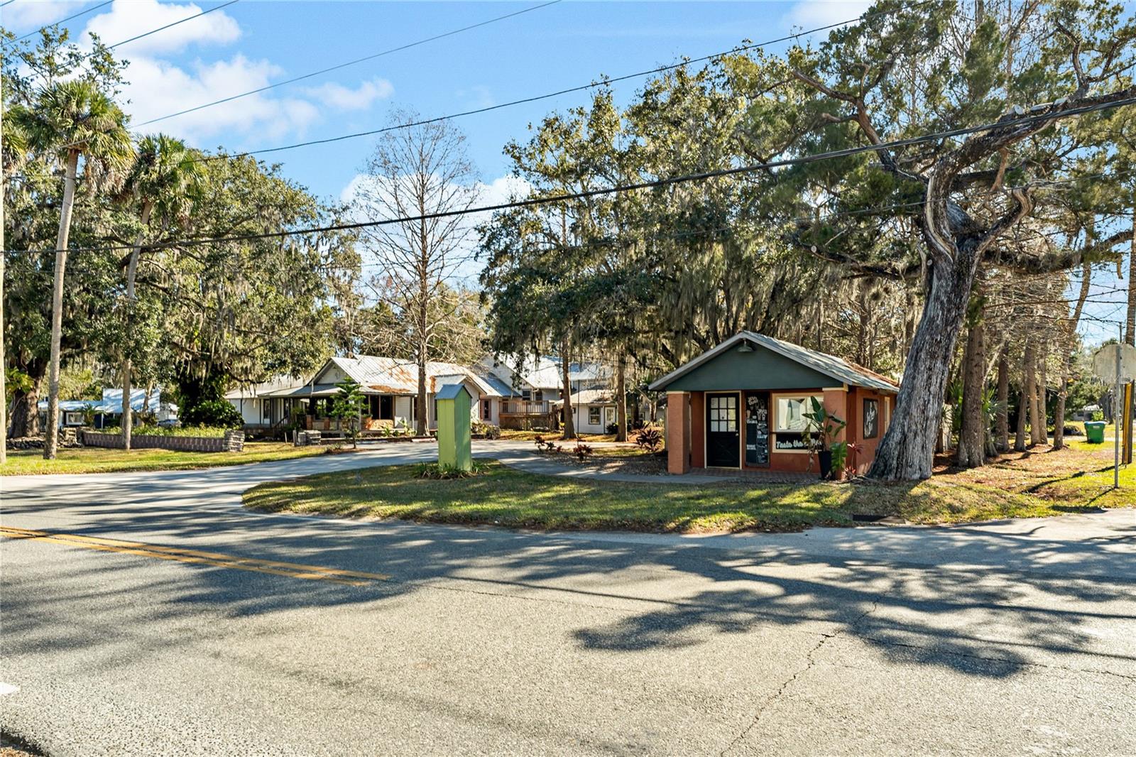 HOMOSASSA TOWN - Commercial Sale