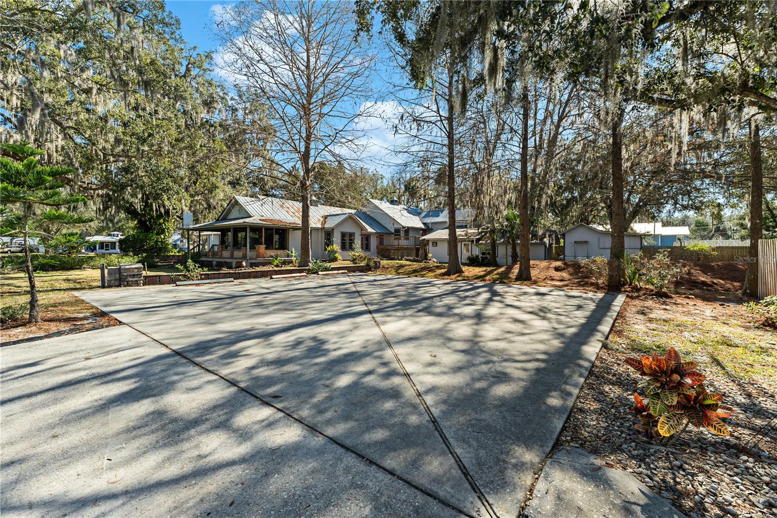 HOMOSASSA TOWN - Commercial Sale