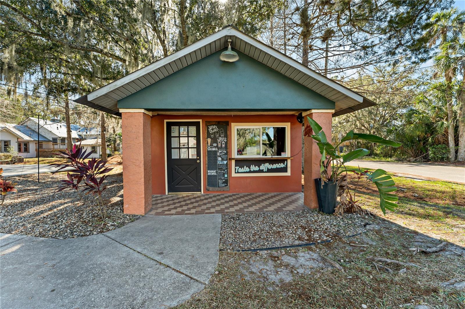 HOMOSASSA TOWN - Commercial Sale