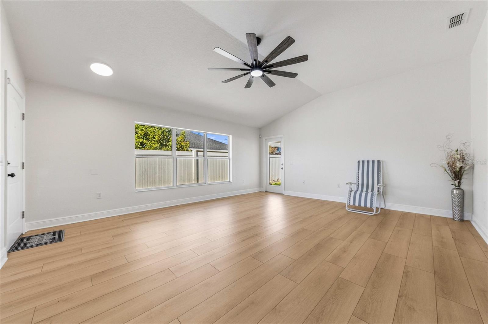 BERKLEY RIDGE PH 01 - Residential