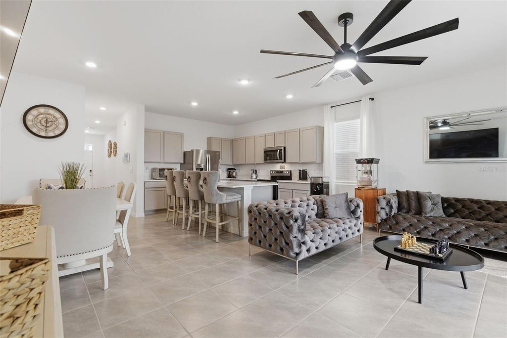 Photo of 444 Mangrove Shade Circle, Apollo Beach, FL 33572 (MLS # TB8502893)