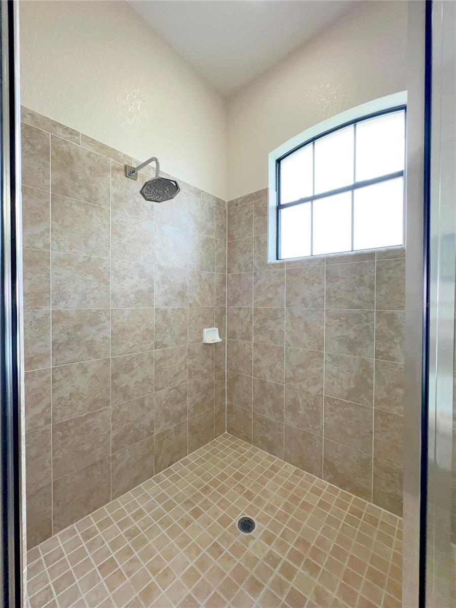 TUSCANY WOODS - Residential