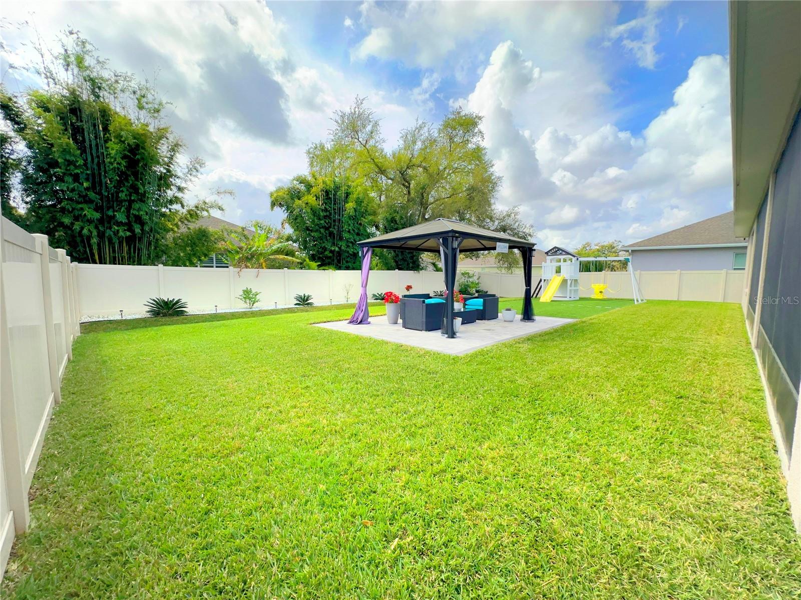 TUSCANY WOODS - Residential