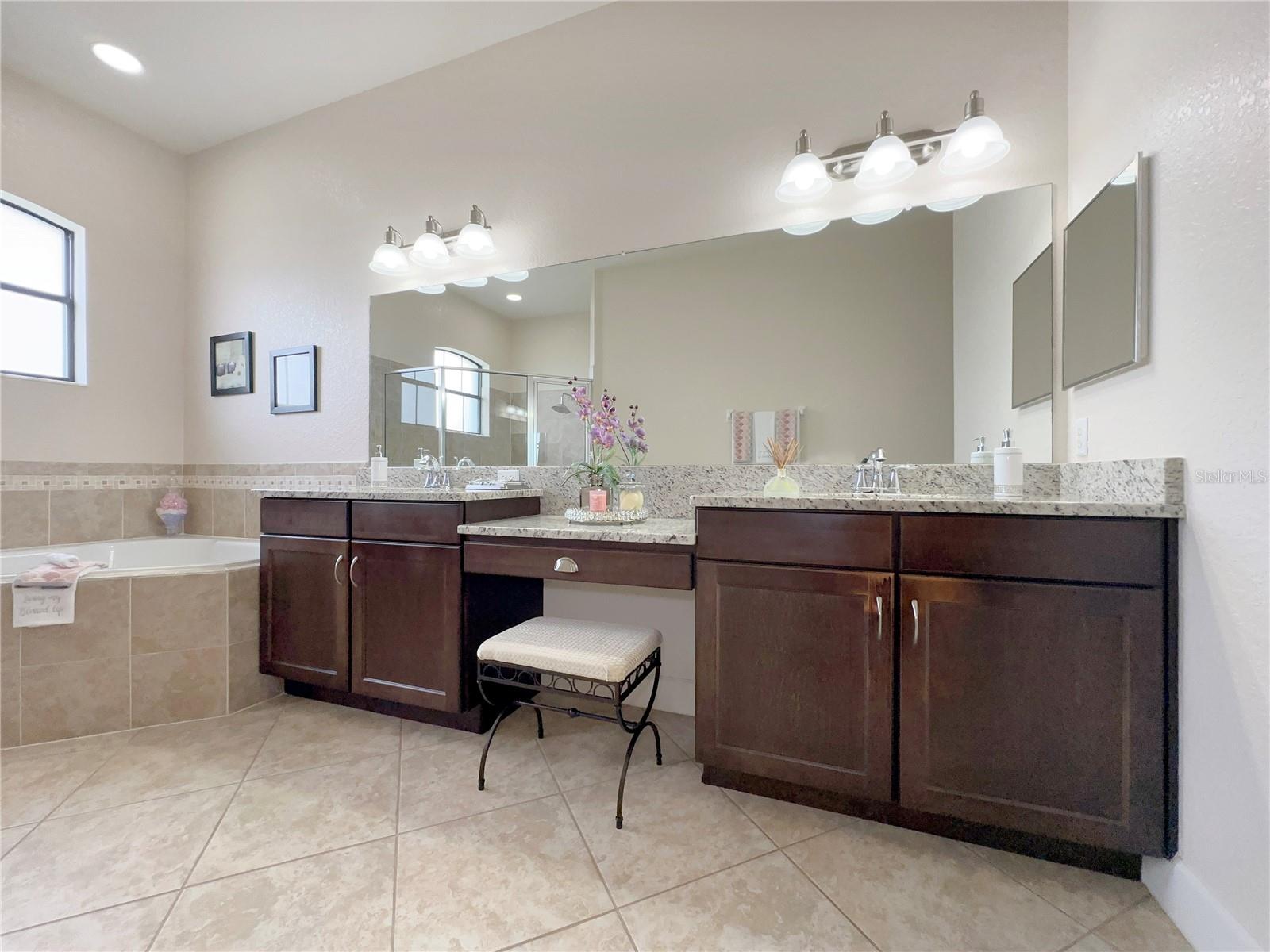 TUSCANY WOODS - Residential