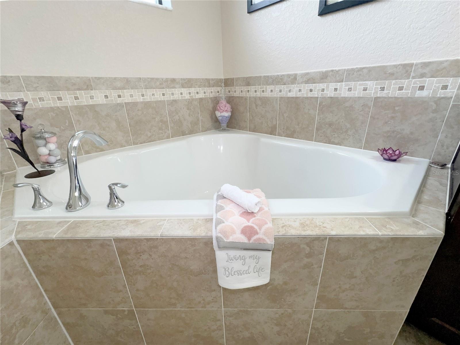 TUSCANY WOODS - Residential