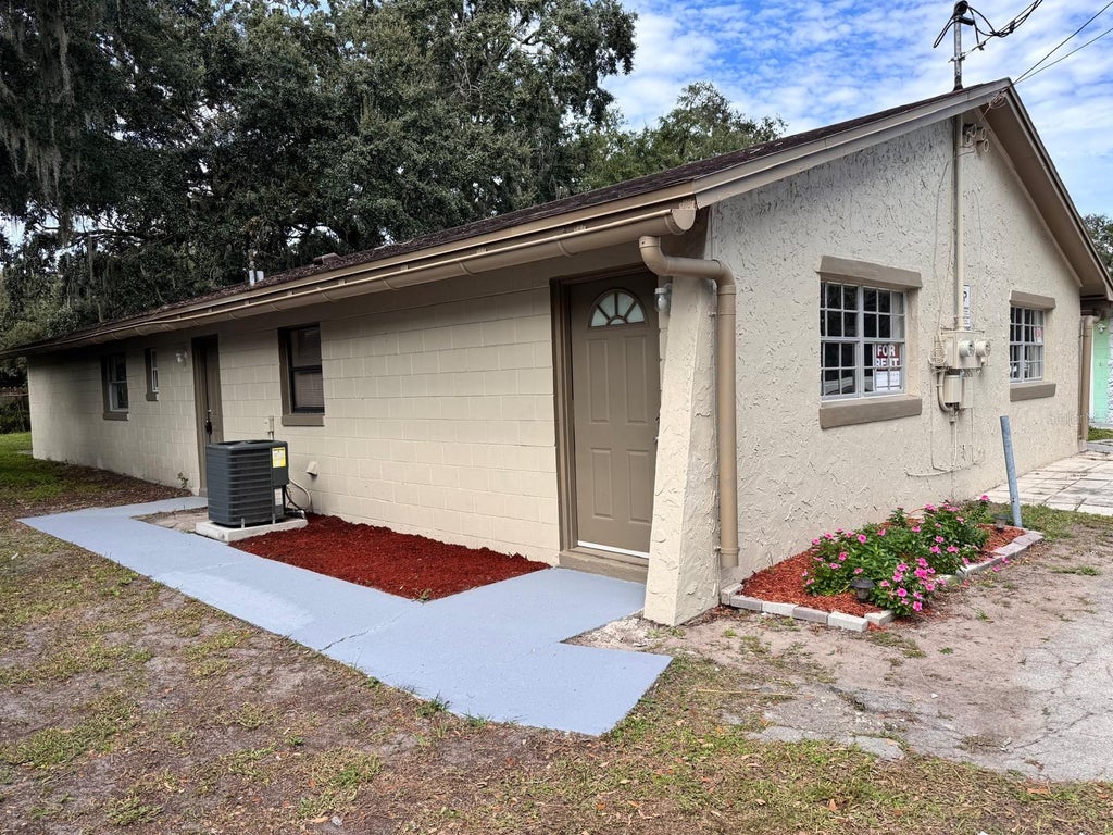 Photo of 410 Rosland Drive, Kissimmee, FL 34741 (MLS # S5158947)