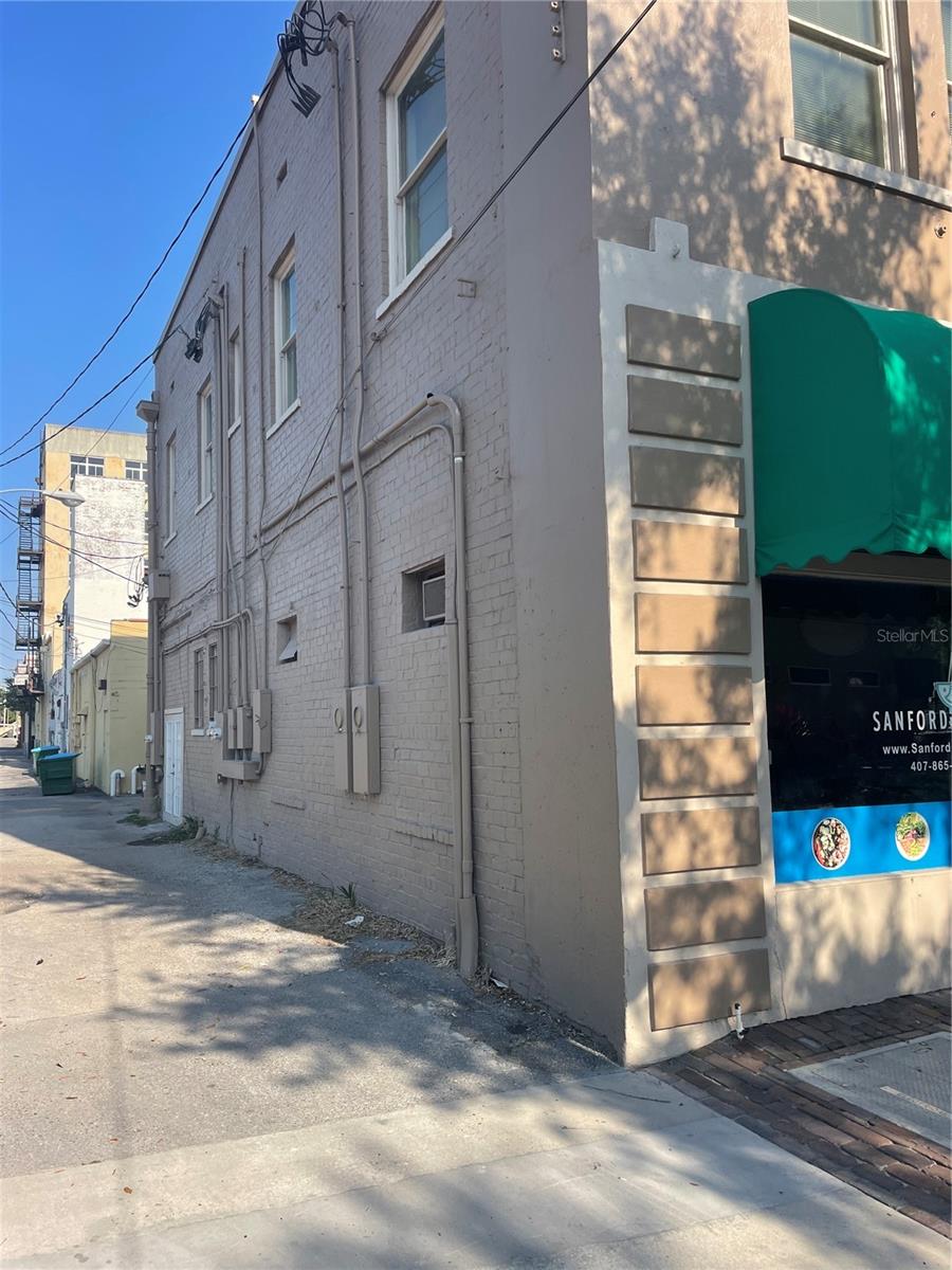 106 MAGNOLIA AVENUE