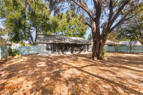 A home in EUSTIS