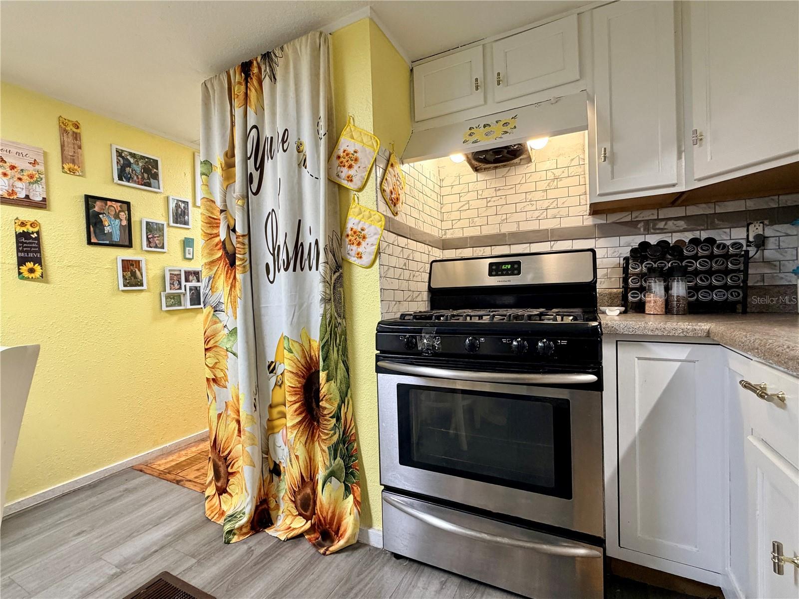 ALMA HEIGHTS - Residential