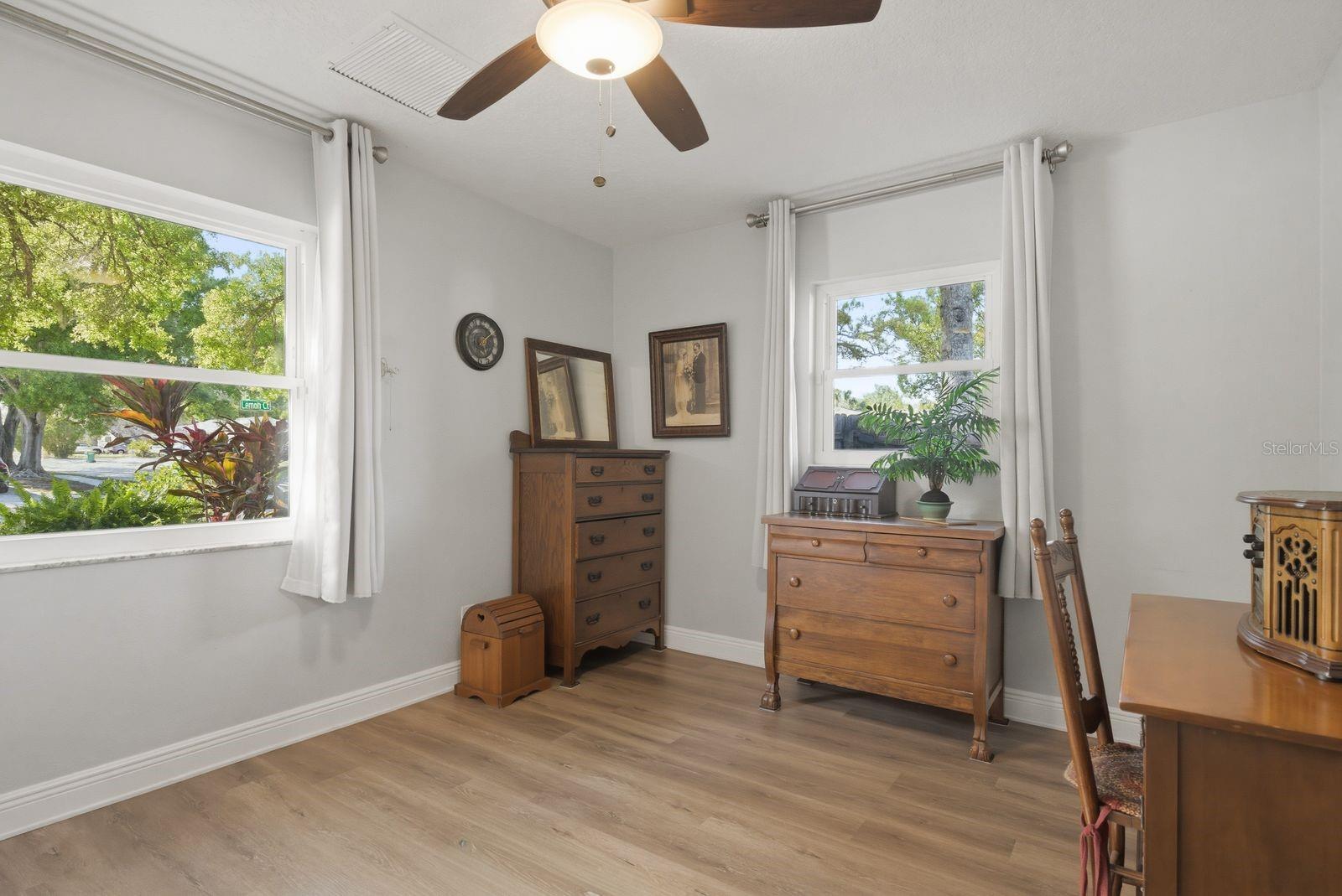 WINCHESTER PARK NORTH - Residential