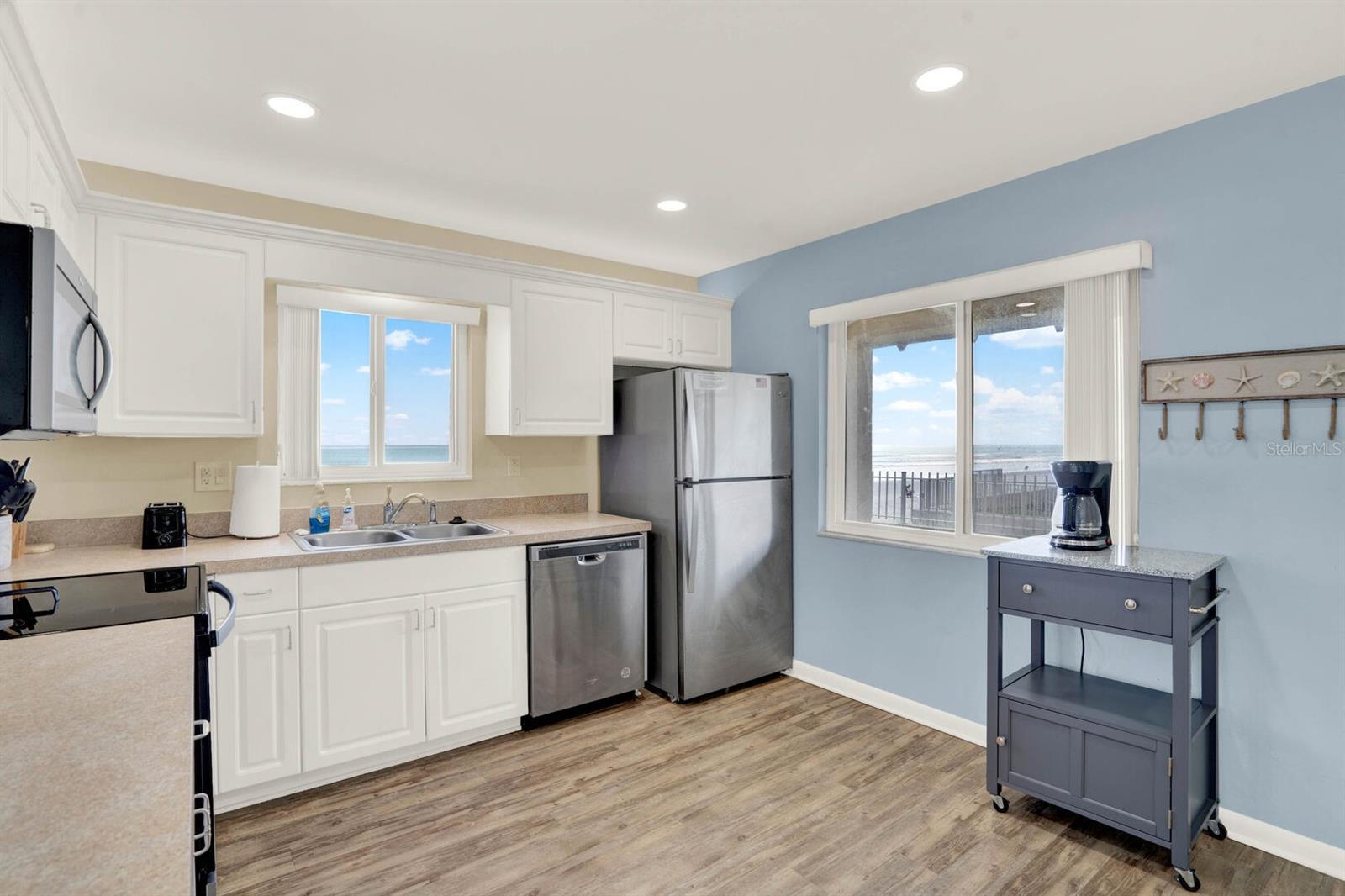 CHATEAU BY SEA - Residential Lease