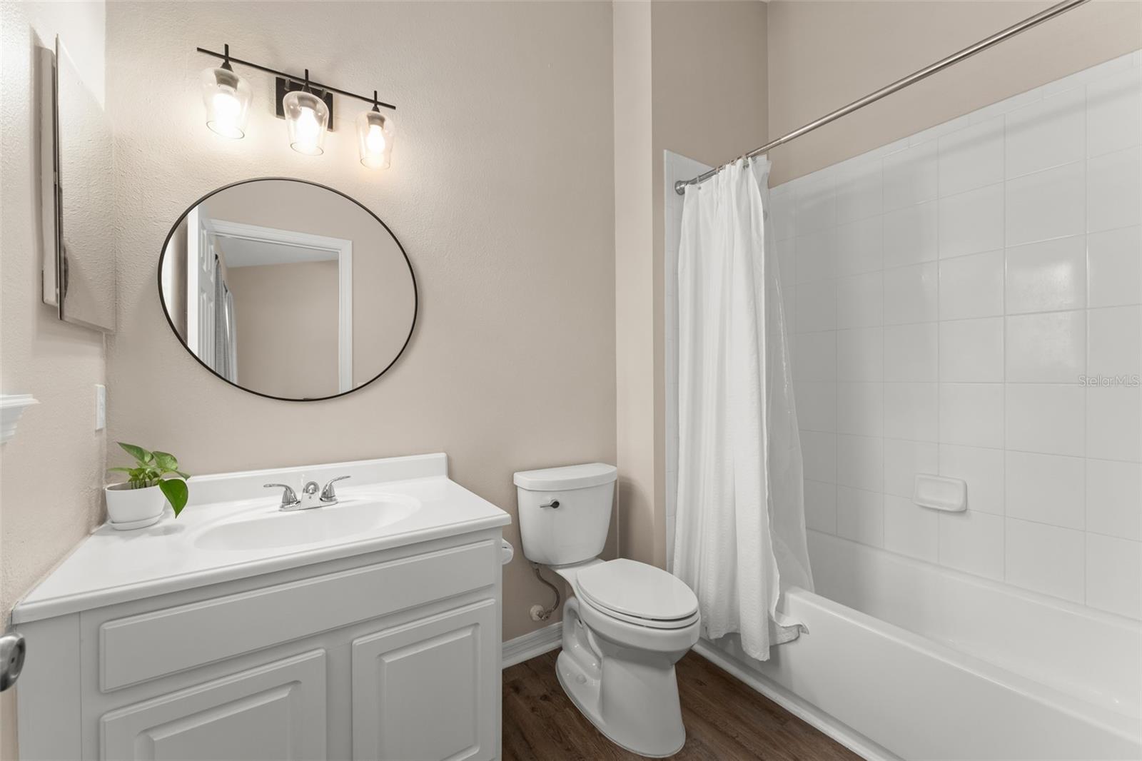 LAKES OF WINDERMERE - LAKE REAMS TOWNHOMES - Residential