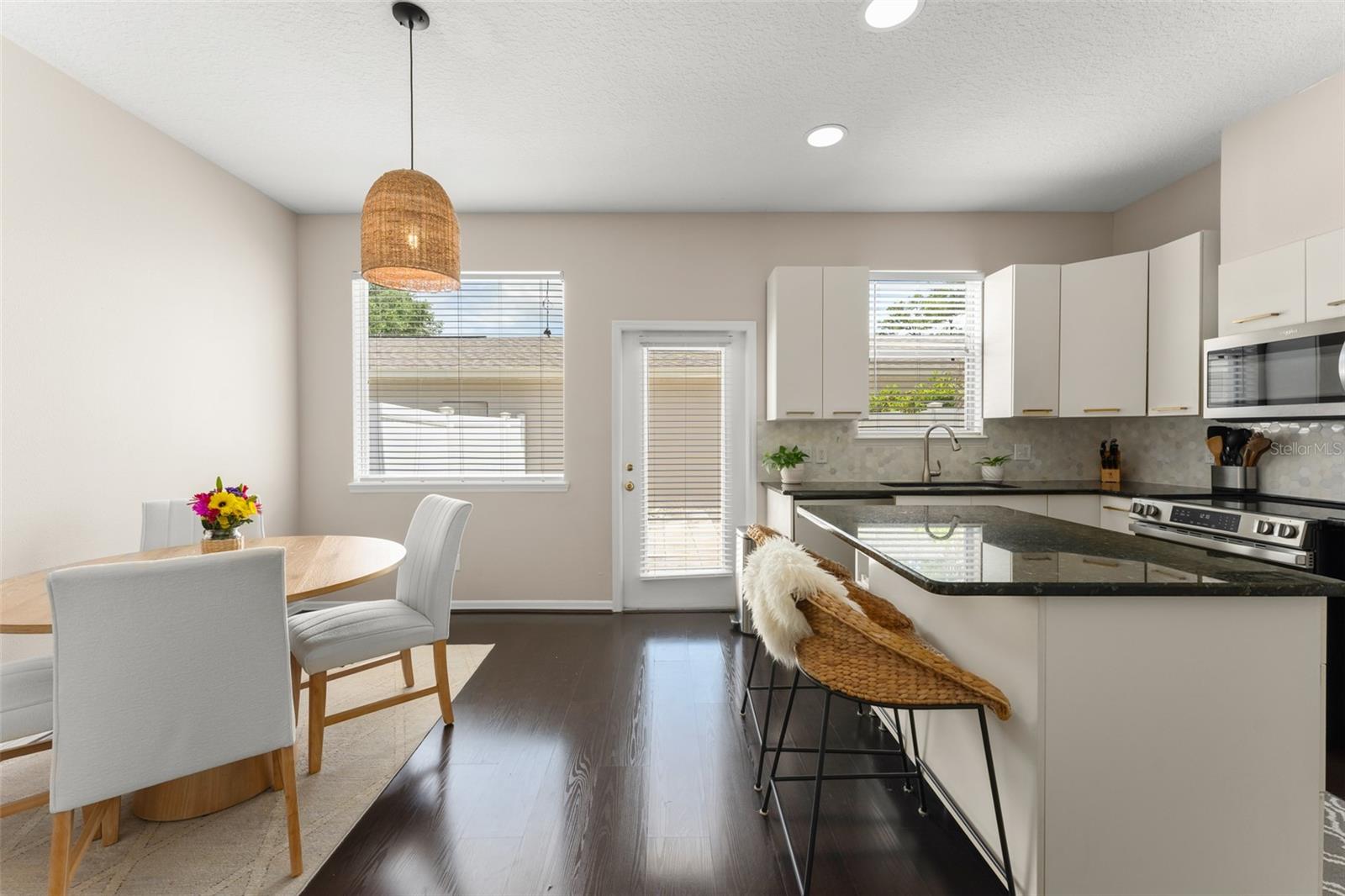 LAKES OF WINDERMERE - LAKE REAMS TOWNHOMES - Residential
