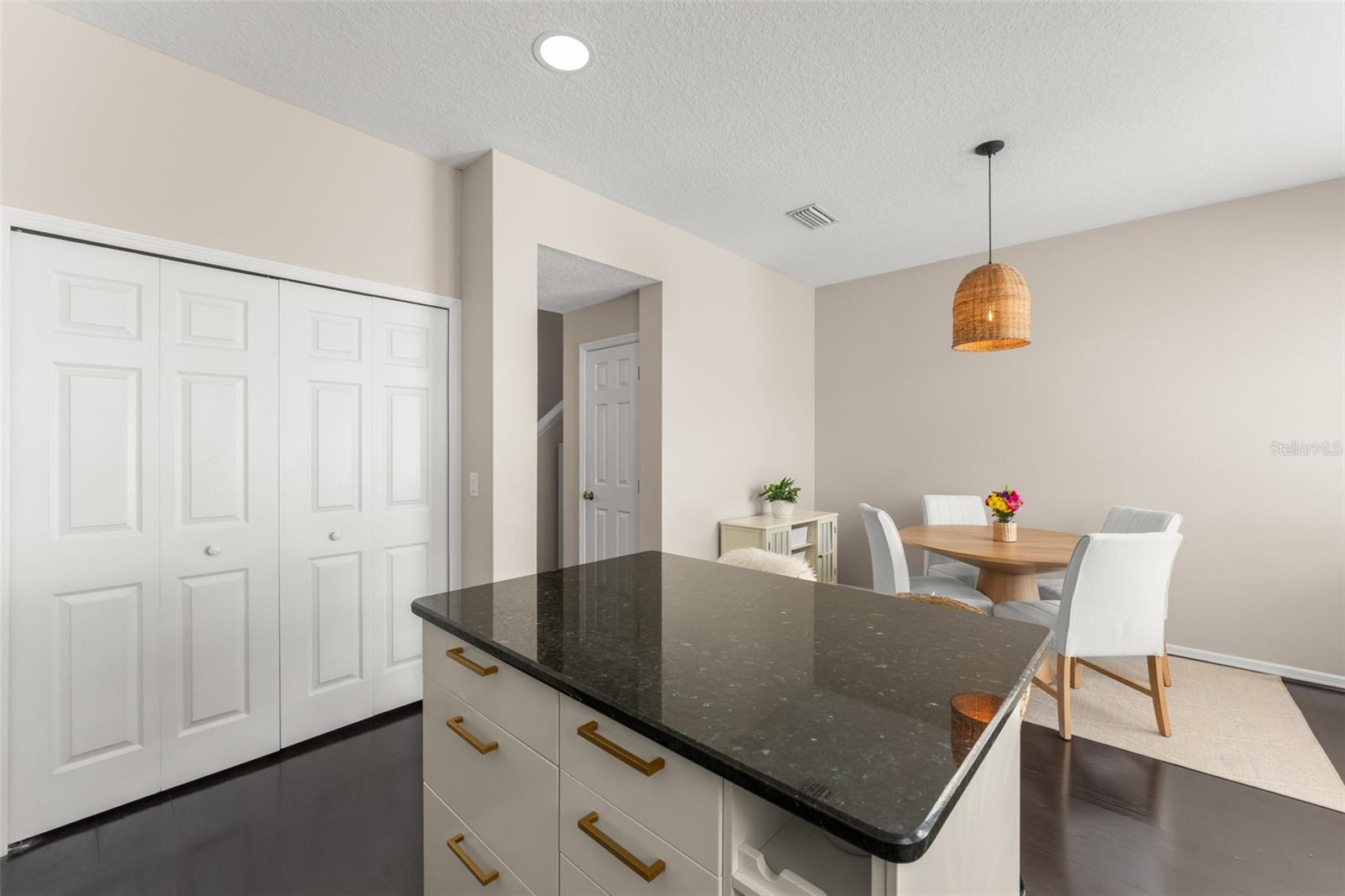LAKES OF WINDERMERE - LAKE REAMS TOWNHOMES - Residential