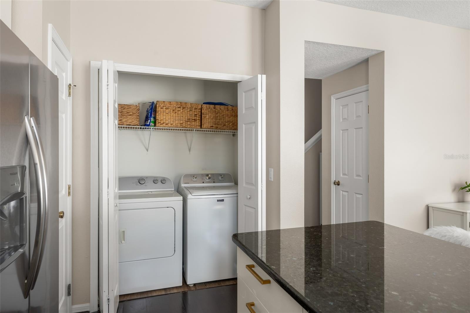 LAKES OF WINDERMERE - LAKE REAMS TOWNHOMES - Residential