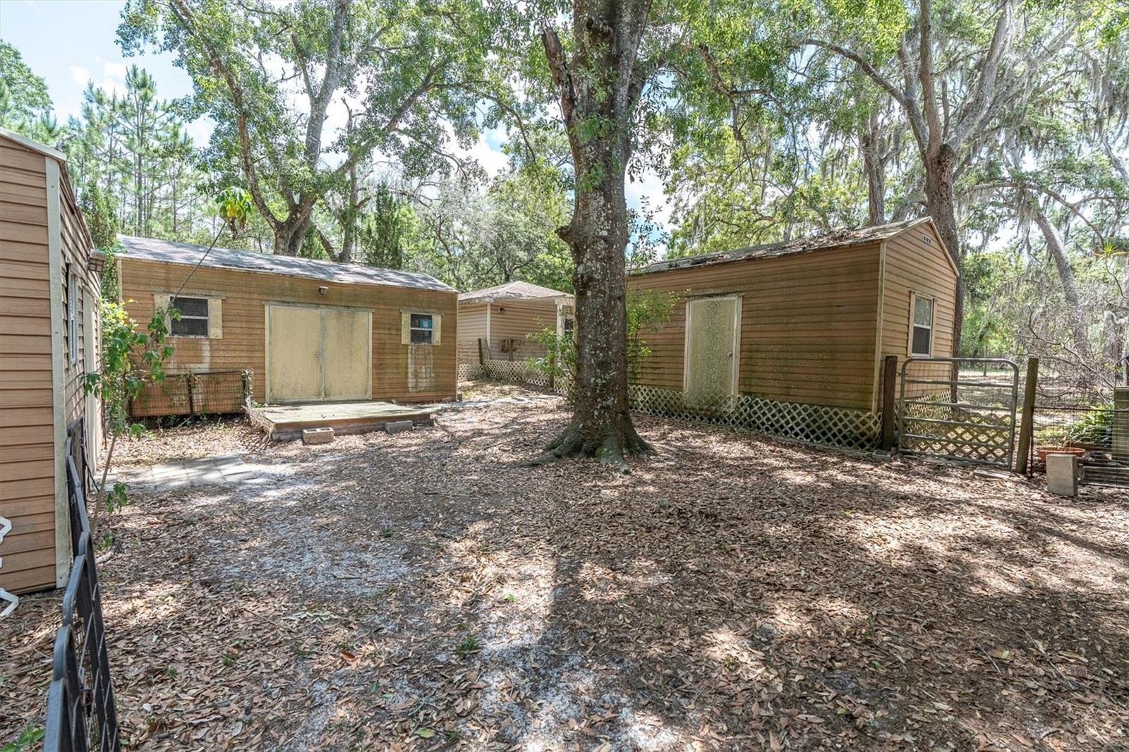 GOLDEN ACRES - Residential