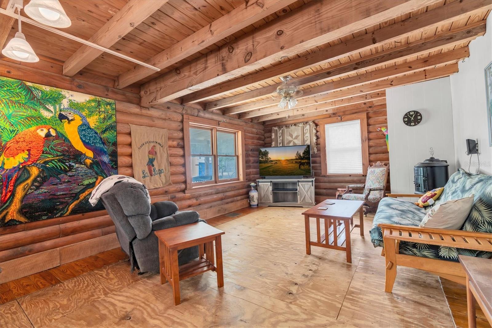 GOLDEN ACRES - Residential