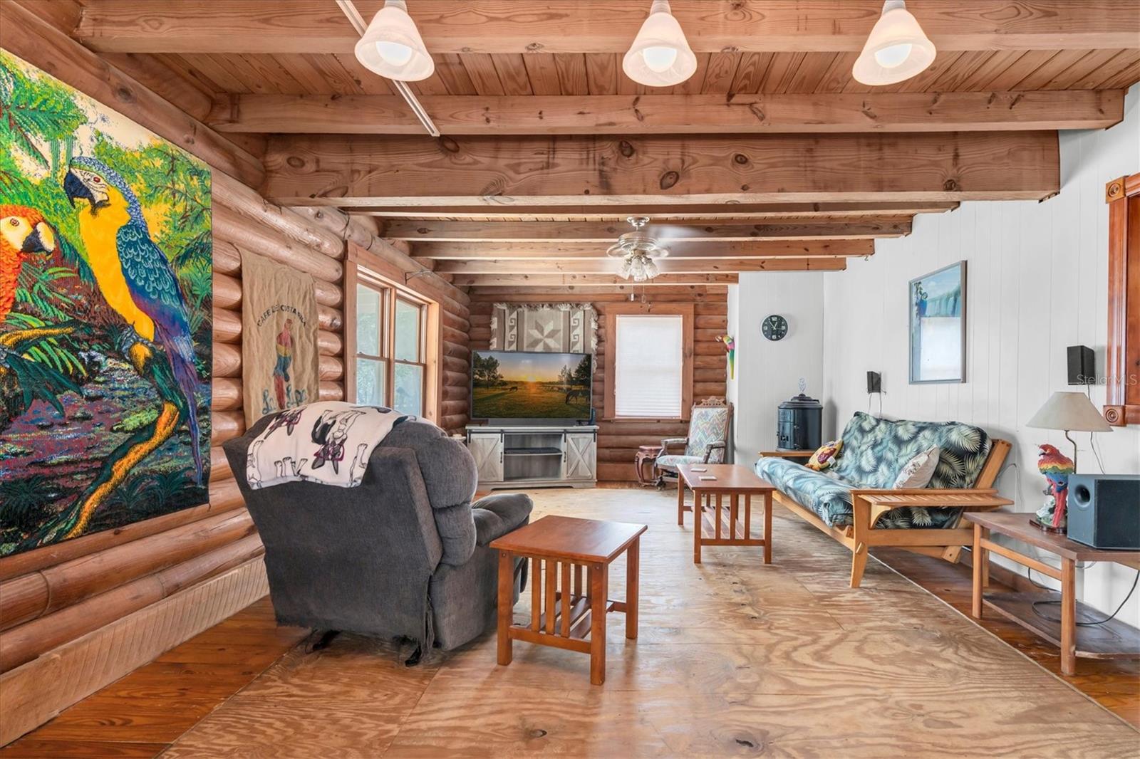 GOLDEN ACRES - Residential
