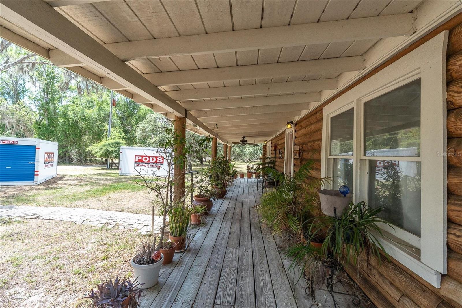 GOLDEN ACRES - Residential