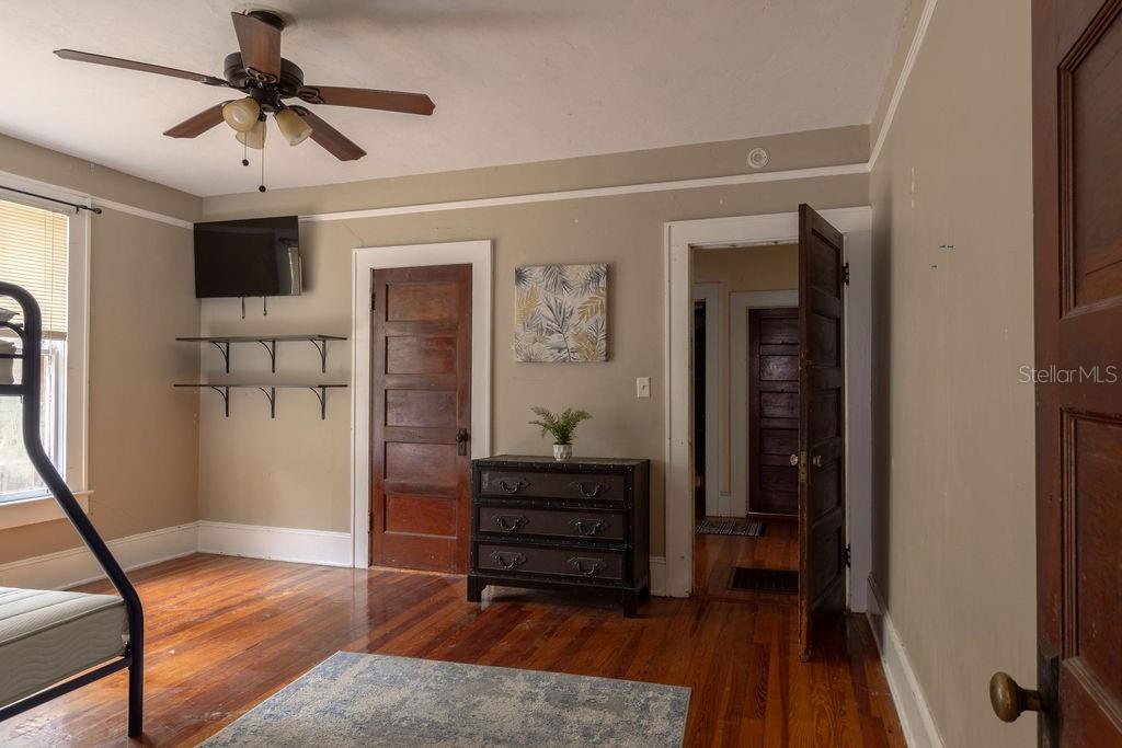 OAK PARK - Residential