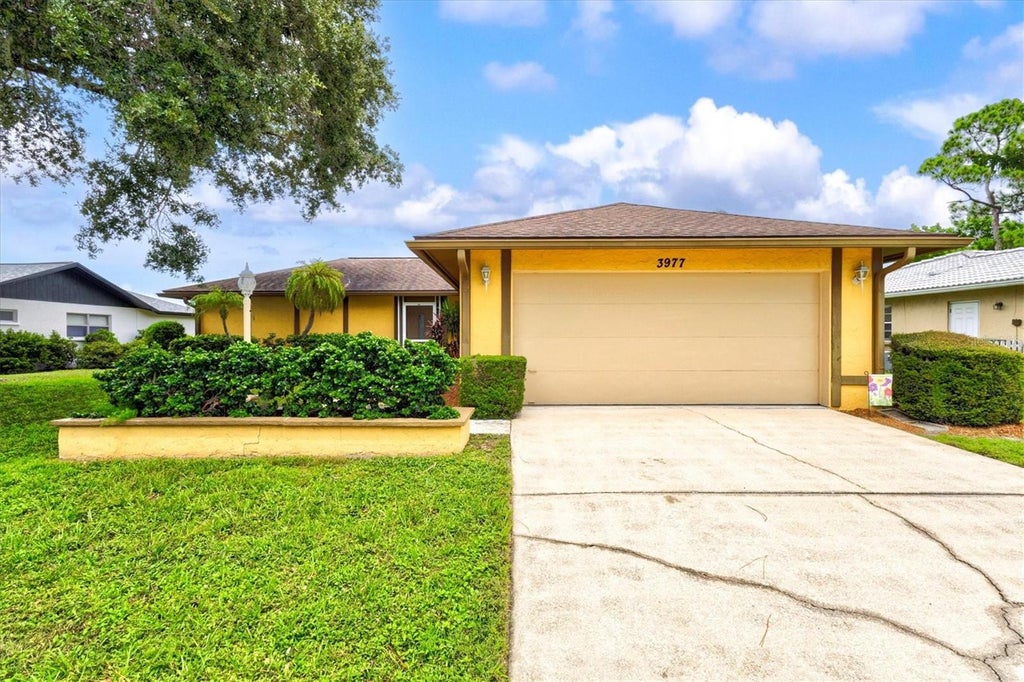 Photo of 3977 Lemonwood Drive, Sarasota, FL 34232 (MLS # A4704367)