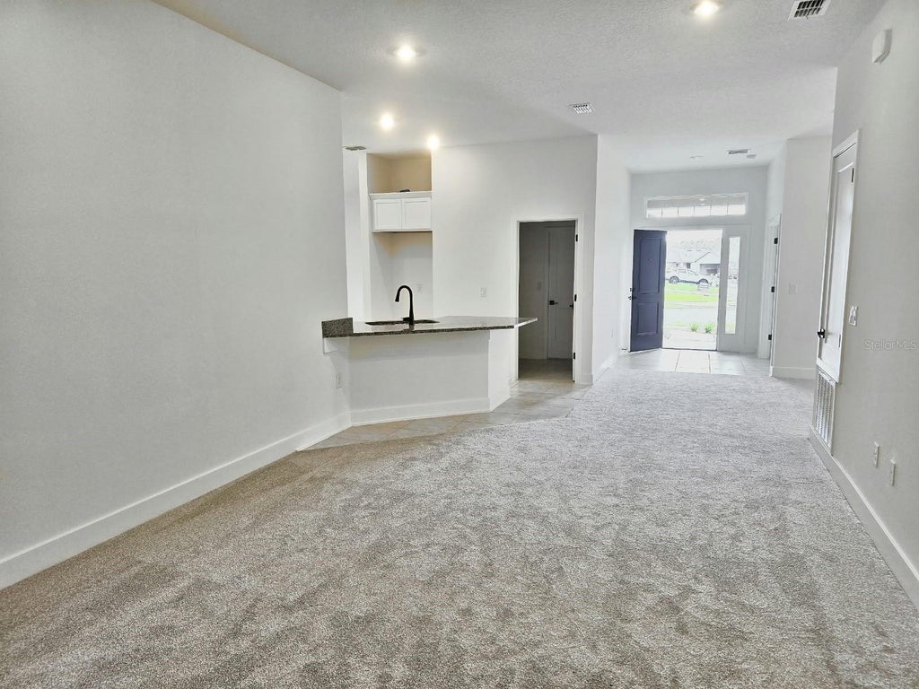 Photo of 7672 Bent Tree Loop, Saint Cloud, FL 34773 (MLS # O6450740)