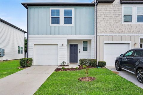 Photo of 868 Grandin Street, Davenport, FL 33837 (MLS # O6404428)