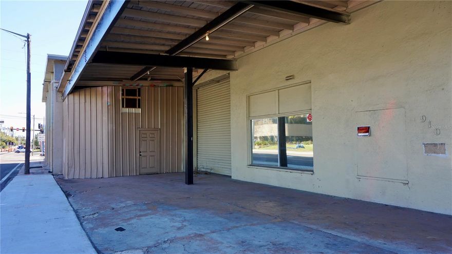 So, this doesn't come around very often. A warehouse in a prime downtown St. Petersburg location! This offering is for two adjacent and connected properties, 910 5th Avenue and 463 10th Street. 910 5th has over 15,000 square feet and 463 10th has nearly 6,000 square feet. Splint into two halves, 910 5th has one side built out to include offices and warehouse space (build out does not include anything structural) and the other half is open as pictured. The rear of 910 5th is open as well. 463 10th has two floors. Located adjacent to I-375 and Martin Luther King Jr. Street, this location is perfect.