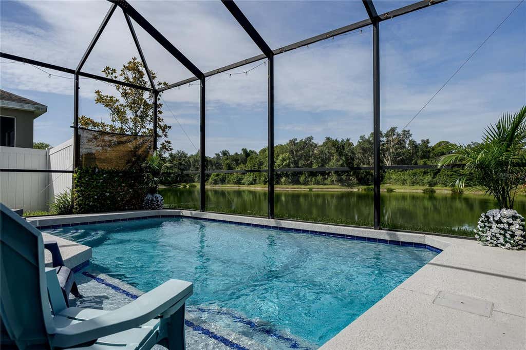 Photo of 5919 Oak Mill Terrace, Palmetto, FL 34221 (MLS # A4698327)