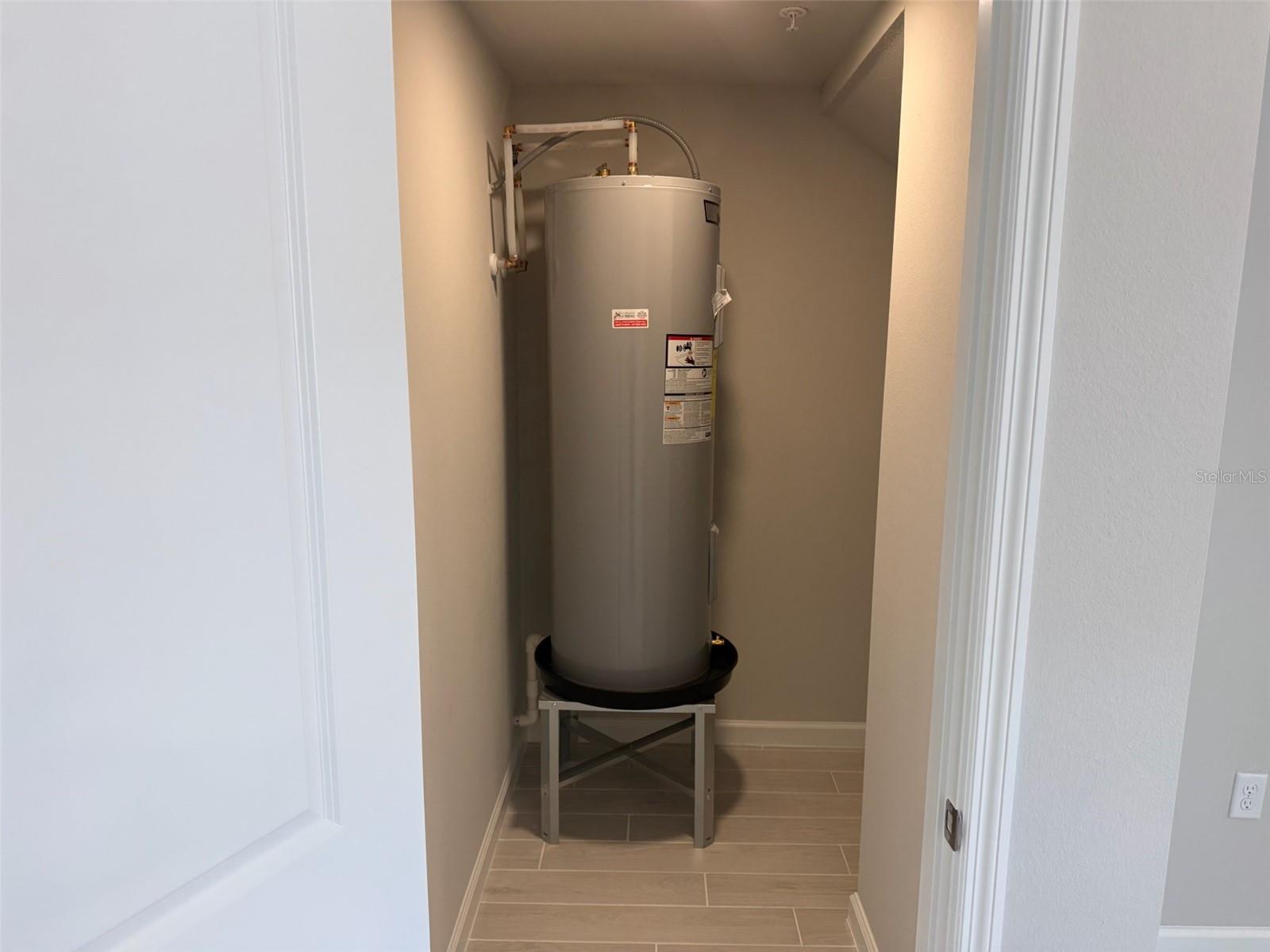 EMERSON POINTE - Residential Lease