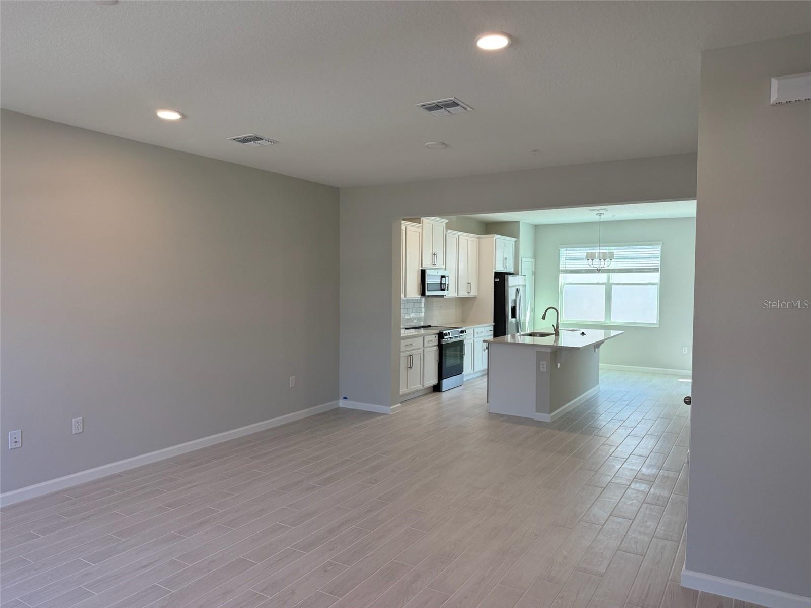 EMERSON POINTE - Residential Lease