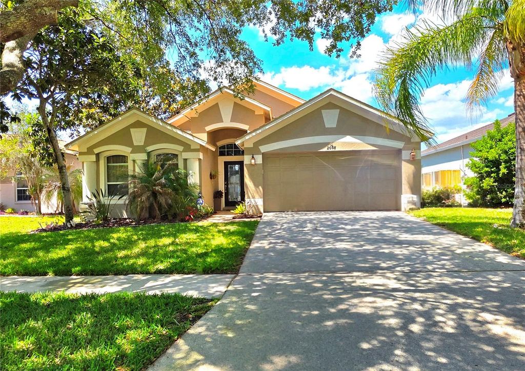 Photo of 2608 Vinedale Avenue, Valrico, FL 33596 (MLS # O6403519)