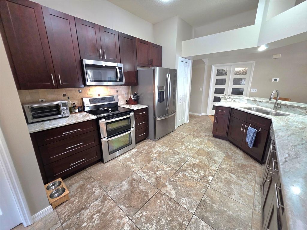 Photo of 2608 Vinedale Avenue, Valrico, FL 33596 (MLS # O6403519)