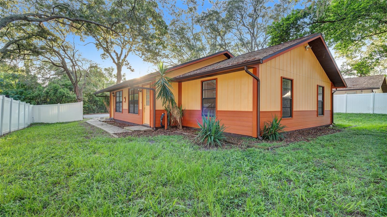 ALTA VISTA SUB - Residential Lease