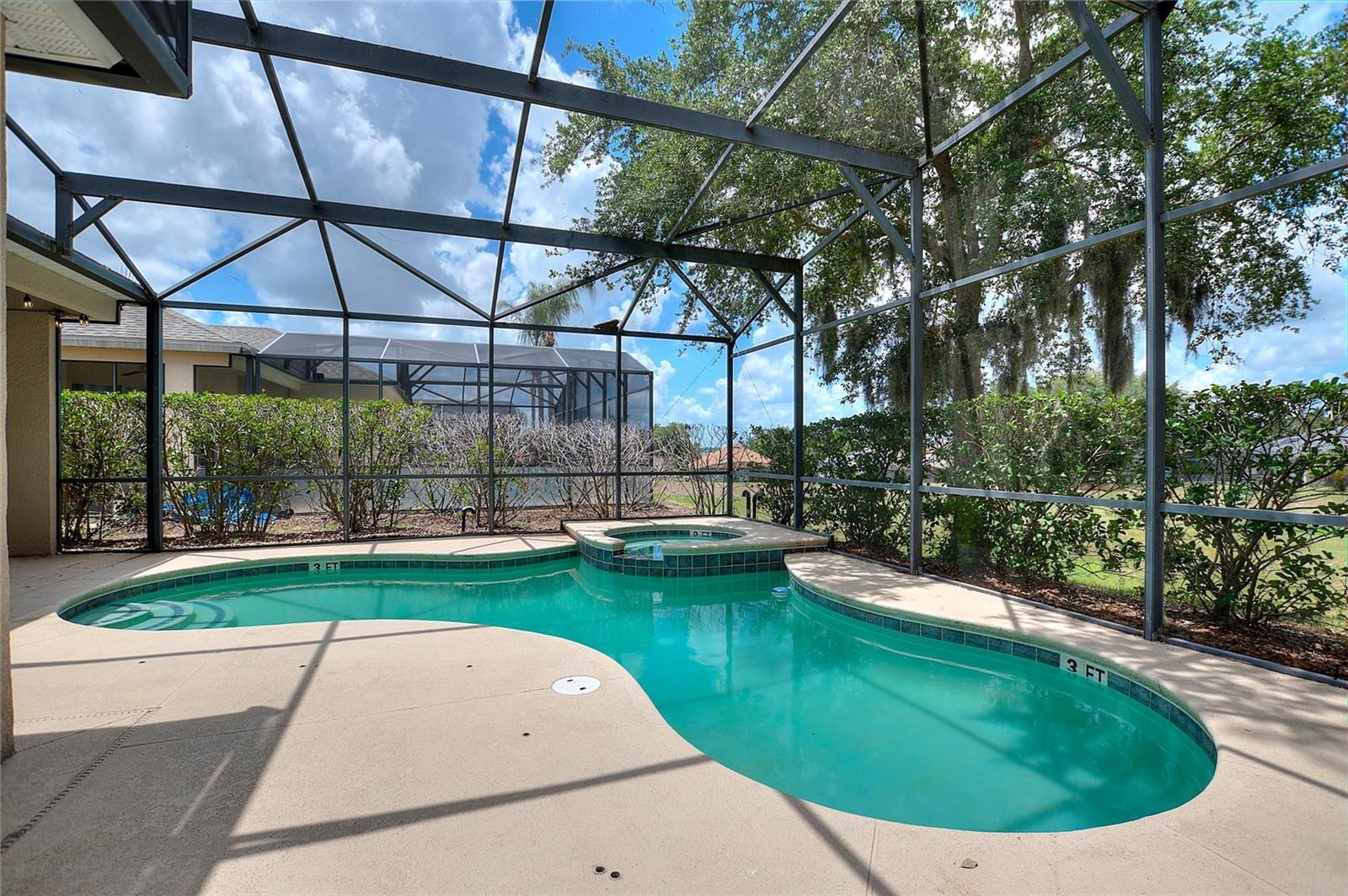 CALABAY PARC AT TOWER LAKE - Residential
