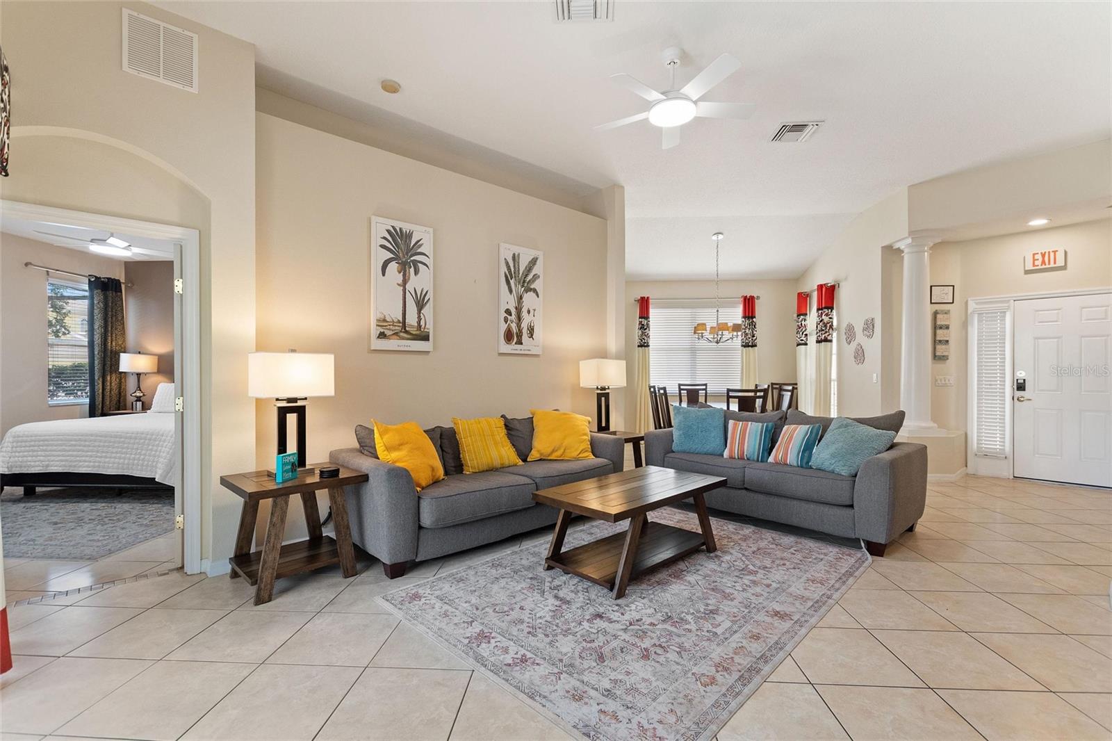 CALABAY PARC AT TOWER LAKE - Residential