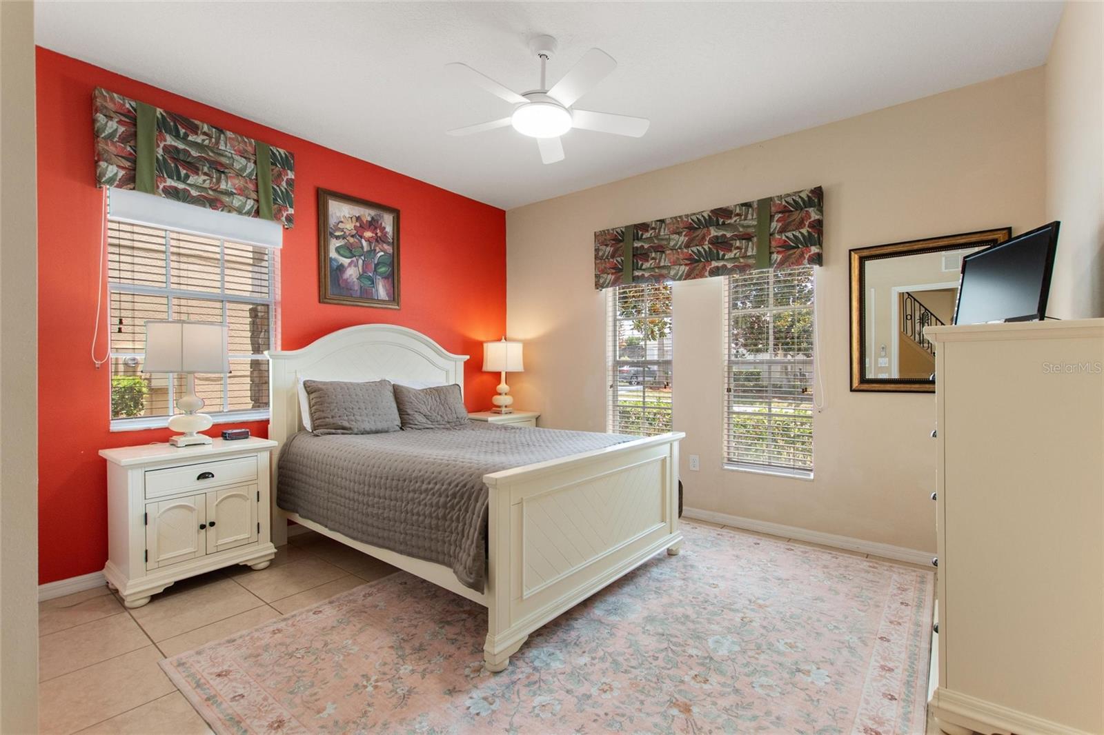 CALABAY PARC AT TOWER LAKE - Residential