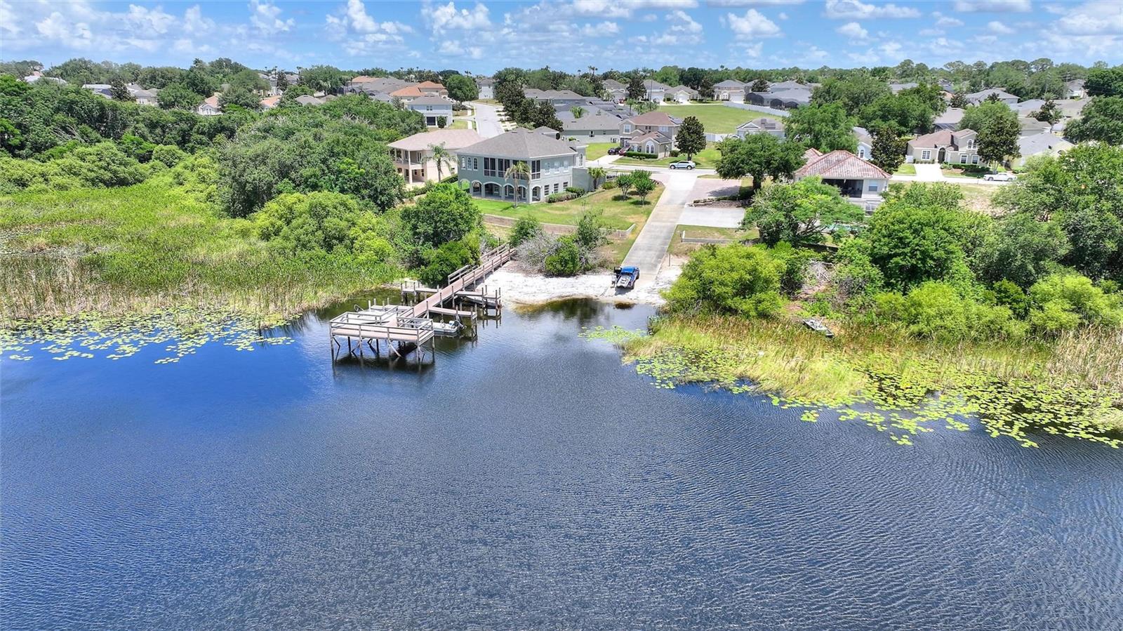 CALABAY PARC AT TOWER LAKE - Residential