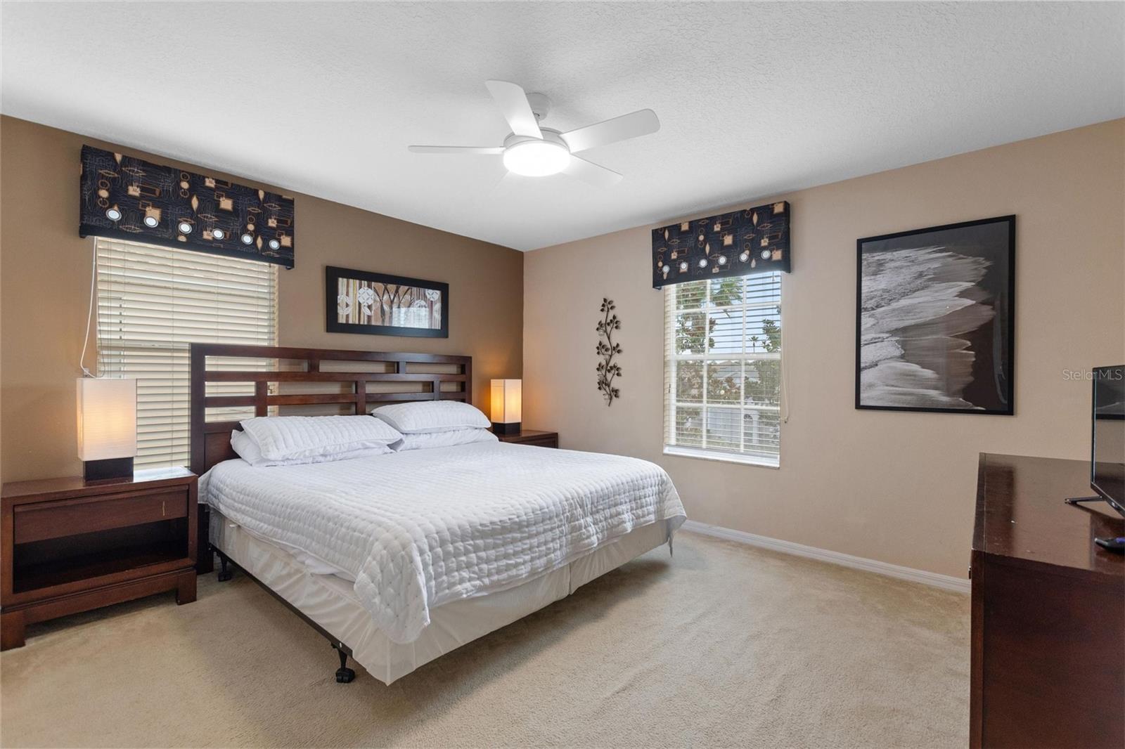 CALABAY PARC AT TOWER LAKE - Residential