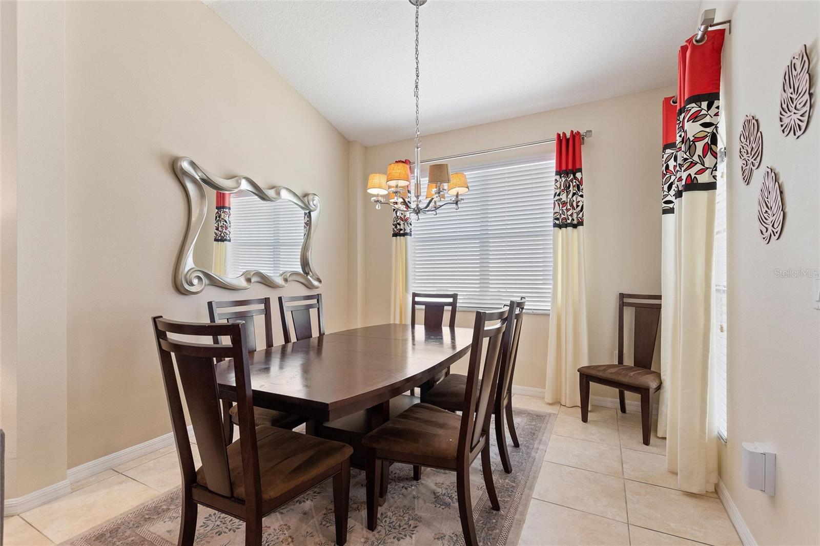 CALABAY PARC AT TOWER LAKE - Residential