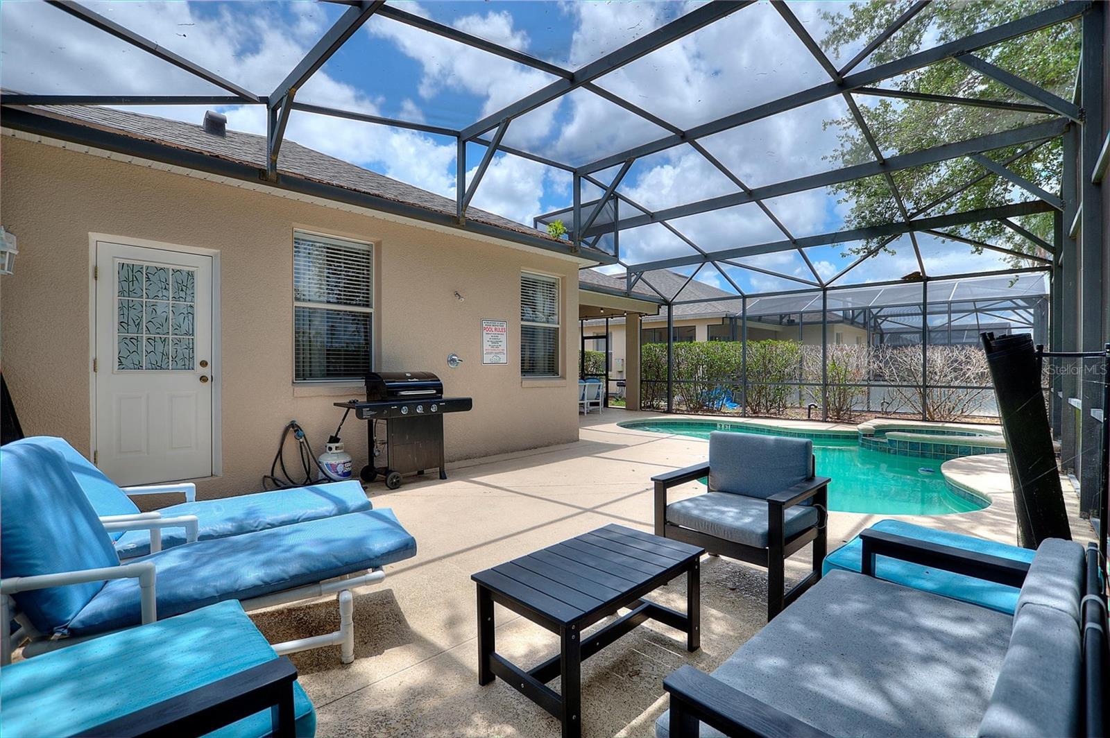 CALABAY PARC AT TOWER LAKE - Residential
