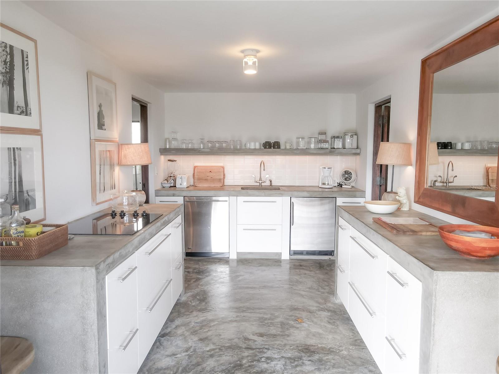 EL PILON - Residential