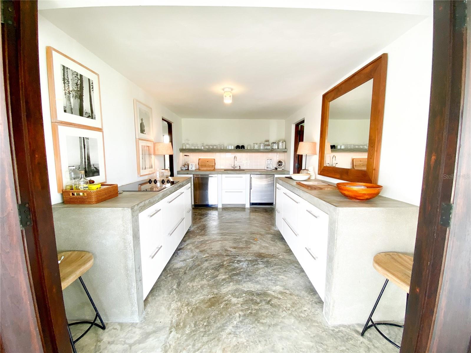 EL PILON - Residential